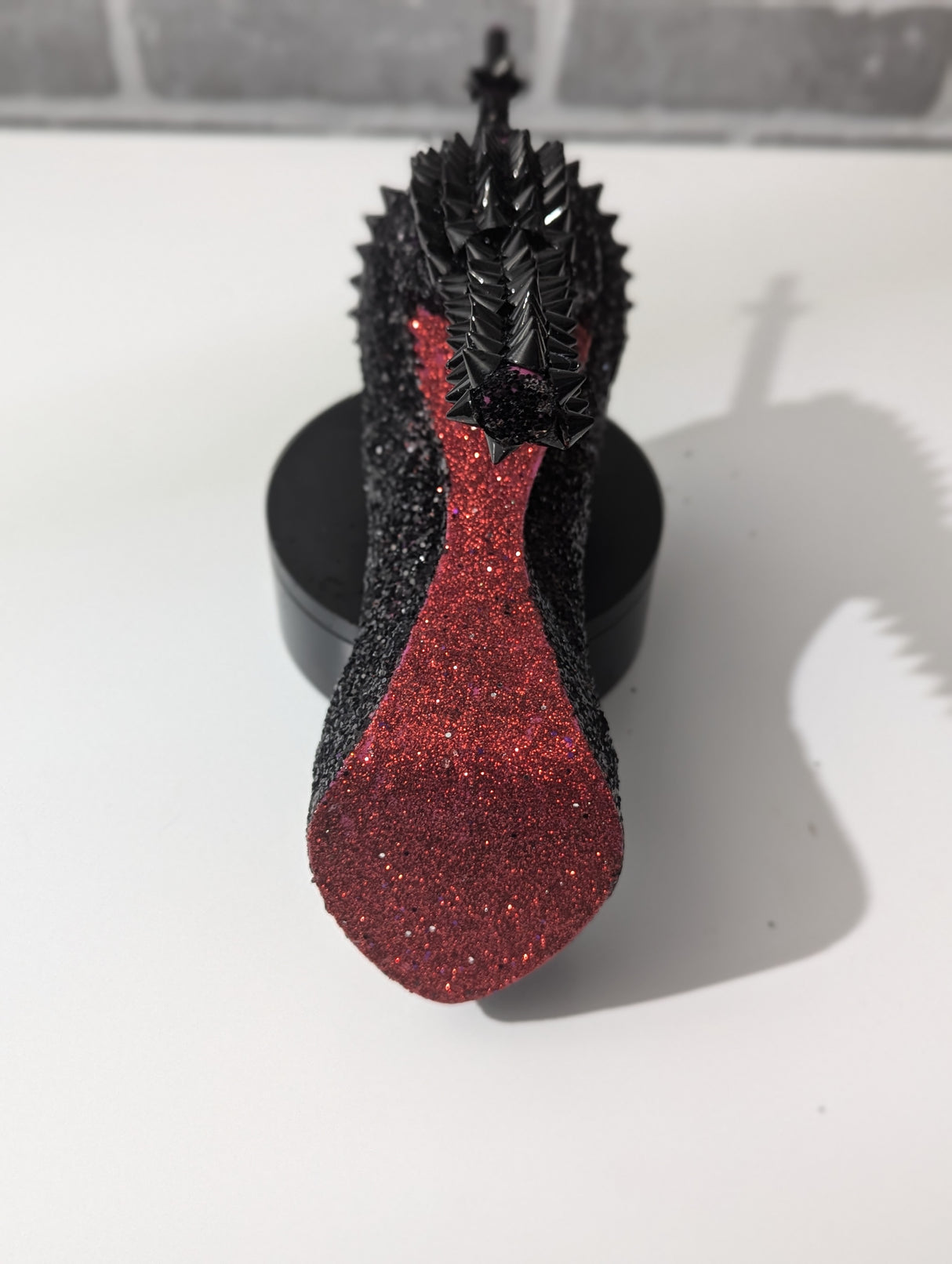 Black Stiletto Heel Tumbler Cup heel view