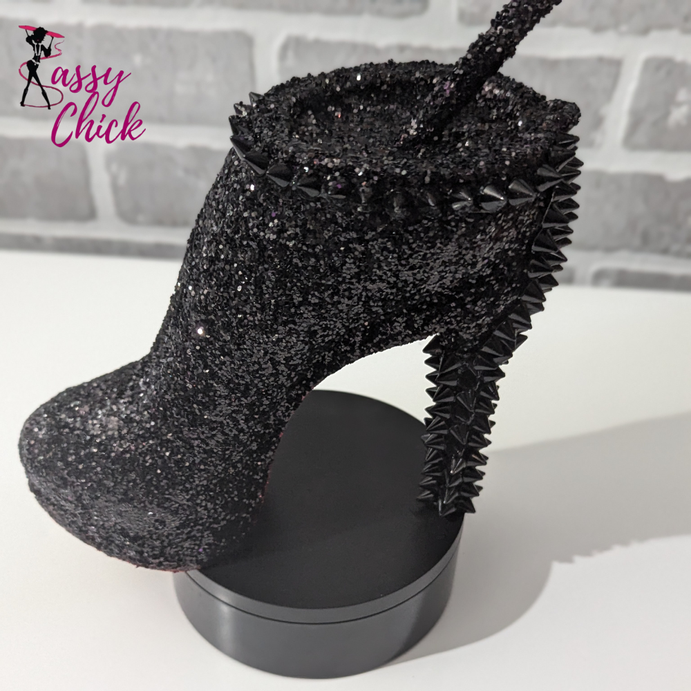 Black Stiletto Heel Tumbler Cup Sassy Chick Logo