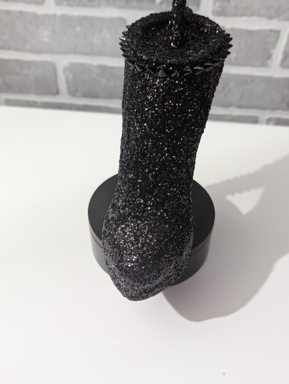 Black Stiletto Heel Tumbler Cup Front View
