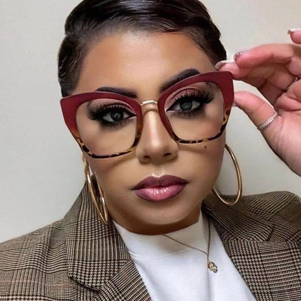 Model using Blocking Leopard Print Cat Eye Big Frame Eyeglasses