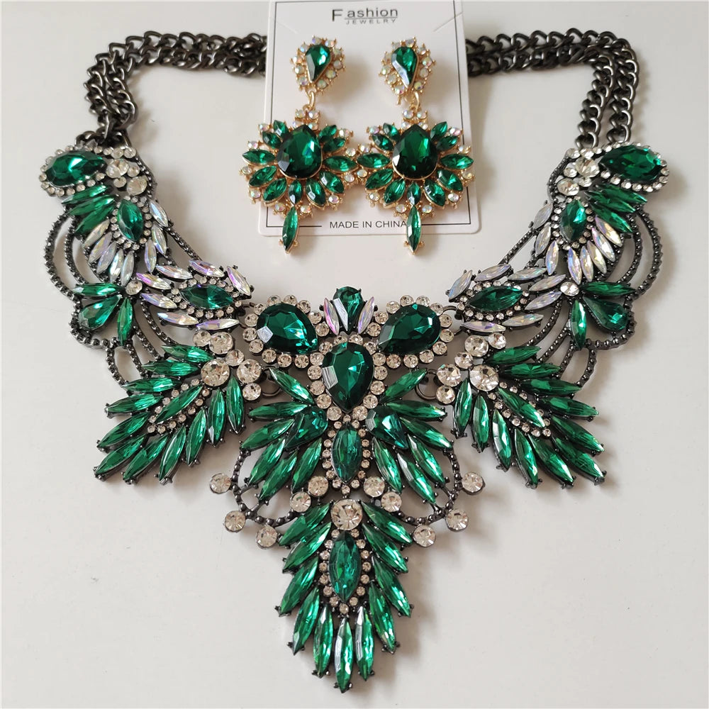 Boho Multicolor Leaf Choker green