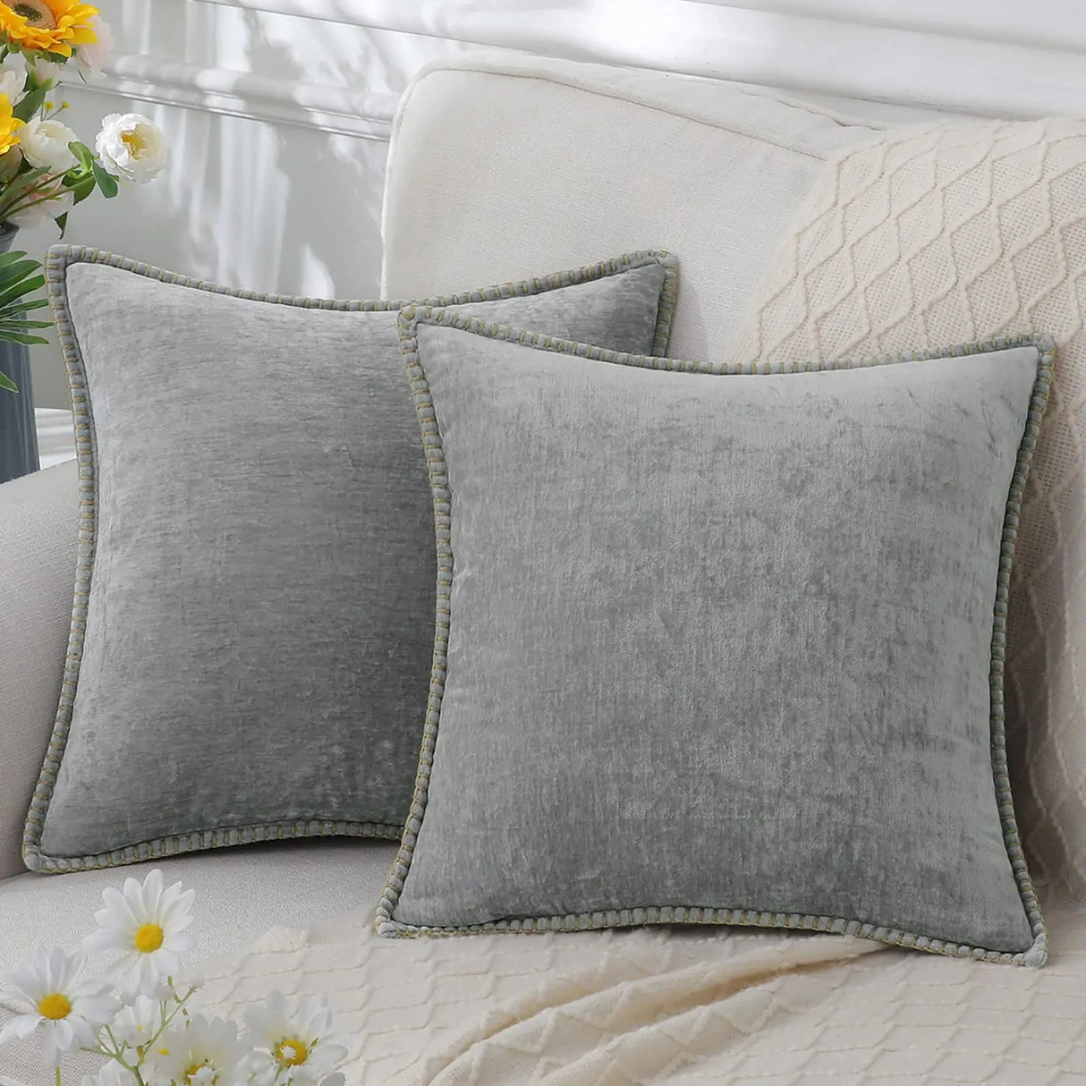 Soft chenille 45x45cm decorative throw pillow cover for couch, sofa, or bed