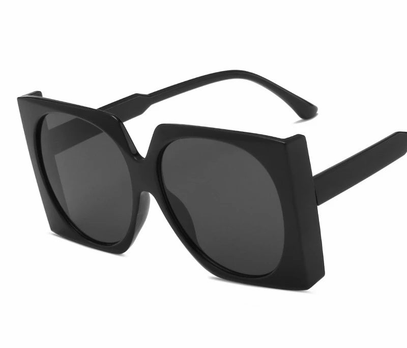 Black Classic Retro Square Women/Men Sunglasses