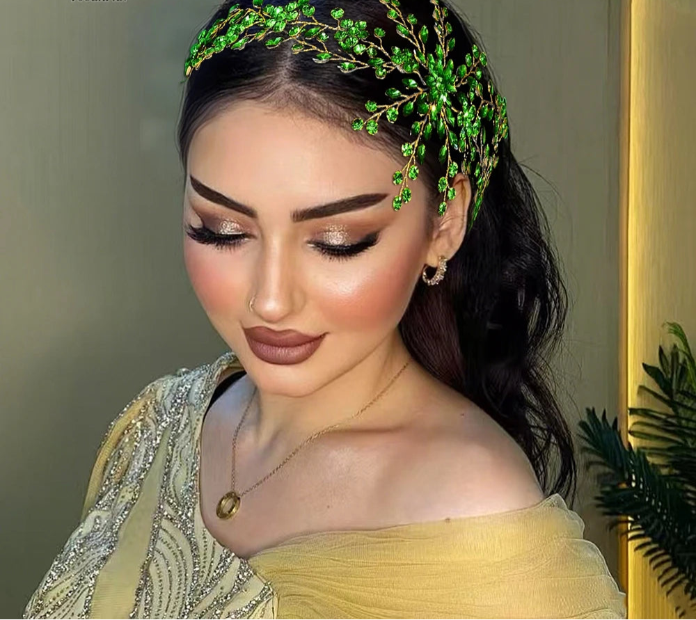 Model using Colorful Fashion Banquet Wedding Headwear