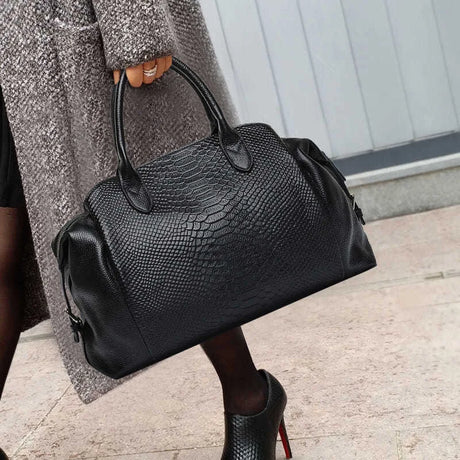 Holding Crocodile Pattern Large Capacity Handbag