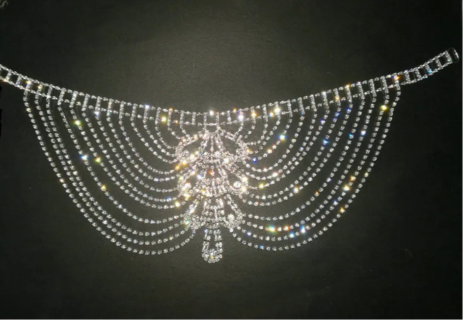 Crystal rhinestone bridal flapper headpiece with forehead and backside chain design