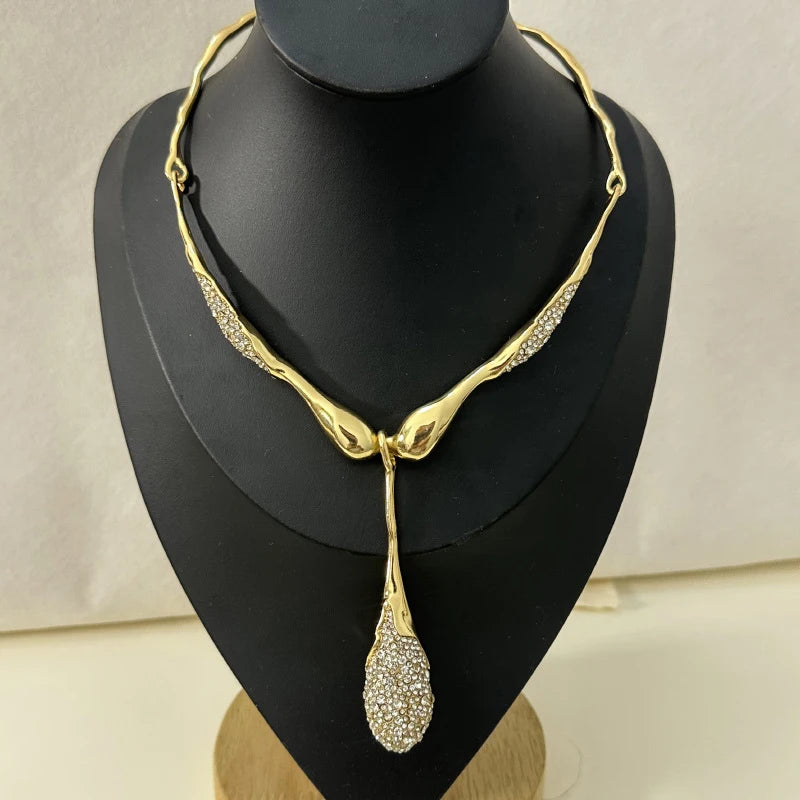 Gold Elegant Choker Irregular Pendant Glass Necklace