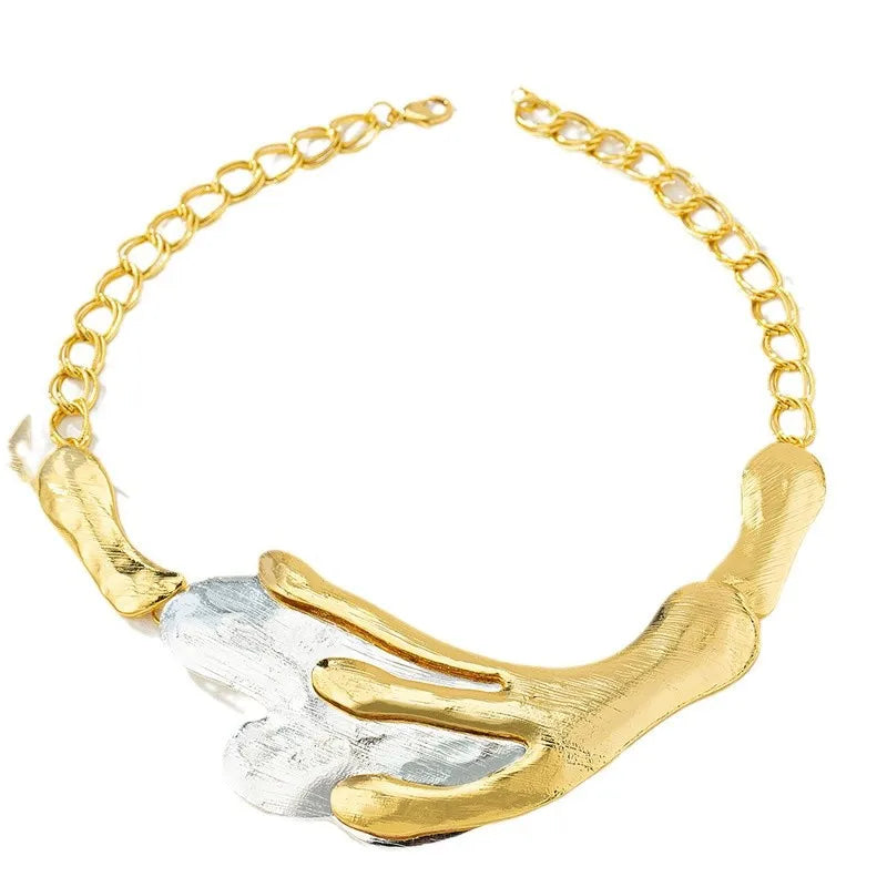 Exaggerated Chain Pendant Claw Jewelry