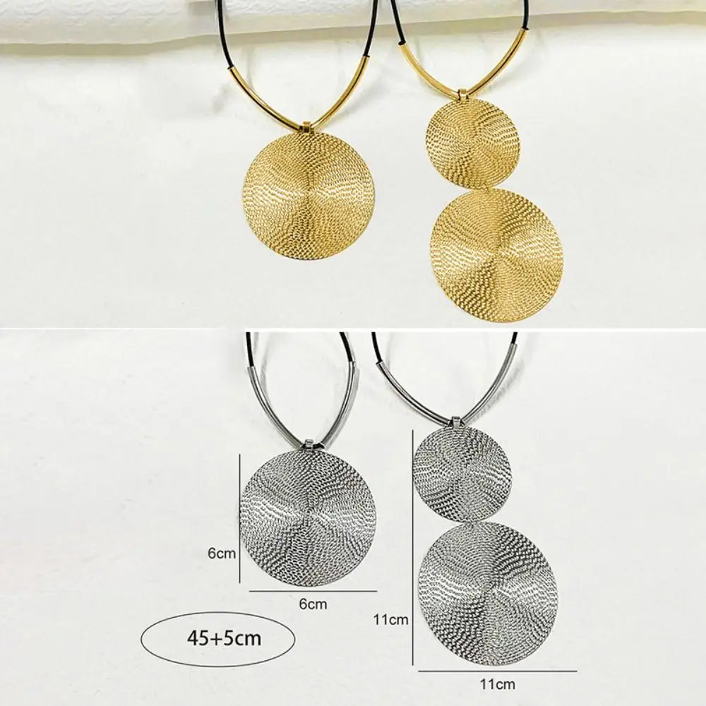 Size of Exaggerated Vintage Punk Style Circular Necklace