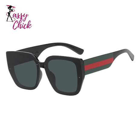 Fashion Retro Polygonal Splicing Color Sunglasses Sassy Chick Logo