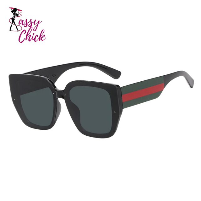 Fashion Retro Polygonal Splicing Color Sunglasses Sassy Chick Logo