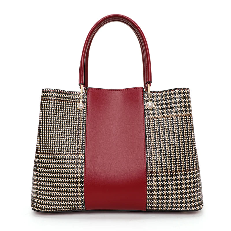 Fashionable Red Cowhide Handbag