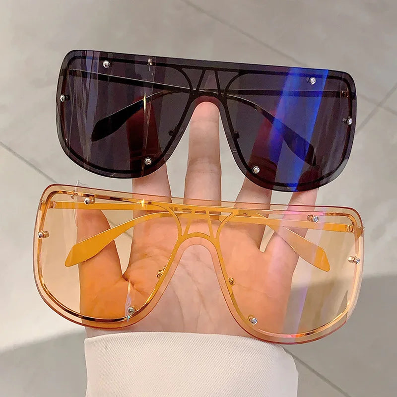 Goggle Punk Rivet Big Frame Sunglasses black and gold