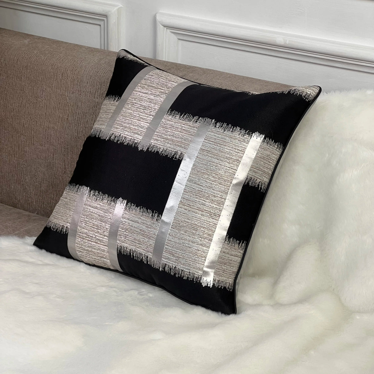 Holiday cushion cover with shiny gold stripe decoration, no pillow core