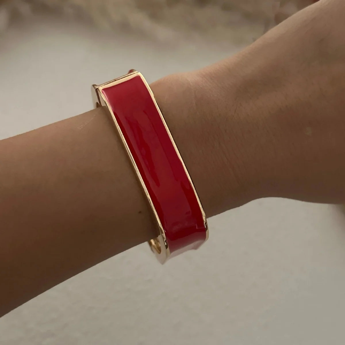 Irregular Geometric Rhinestone Red Imitation Enamel Bangle