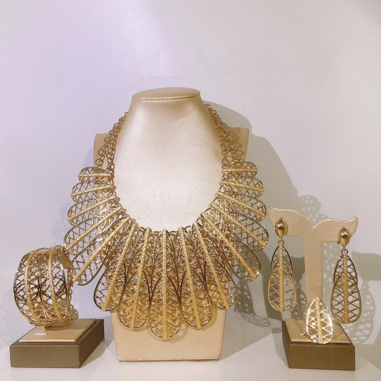Italian Cutout Feather Design Jewelry Sets