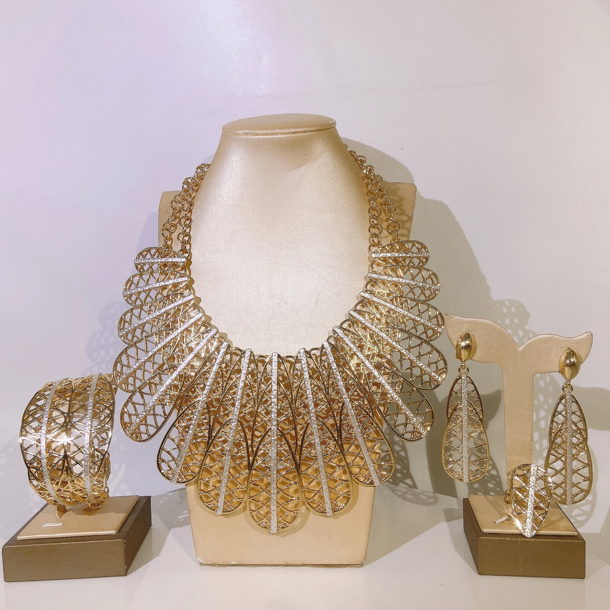 Italian Cutout Feather Design Jewelry Sets