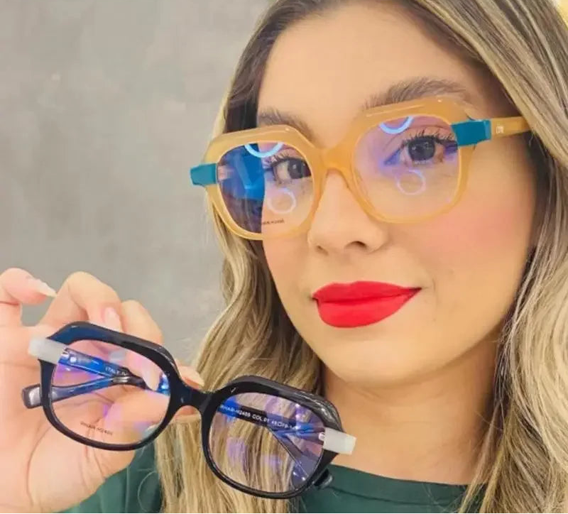 Model Using Luxury Cat Eye Anti Blue Light Blocking Eyeglasses