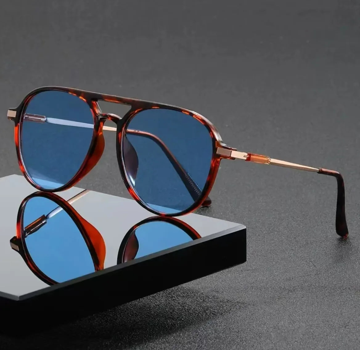 Luxury Gradient Pilot Sunglasses