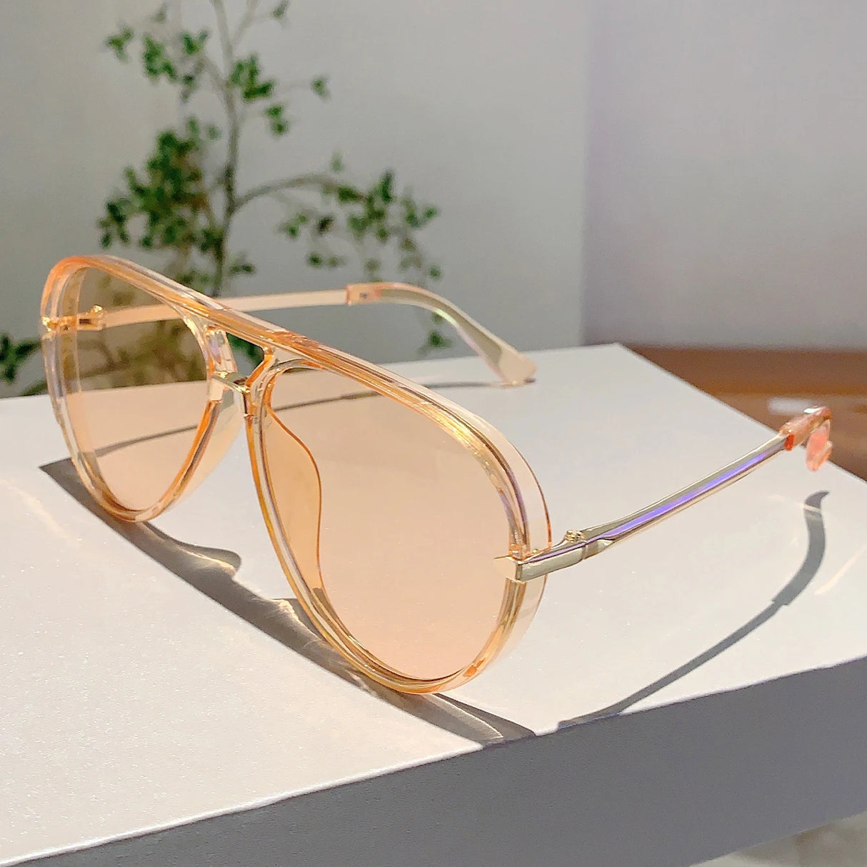 Orange Luxury Metal Decoration Women Sunglasses