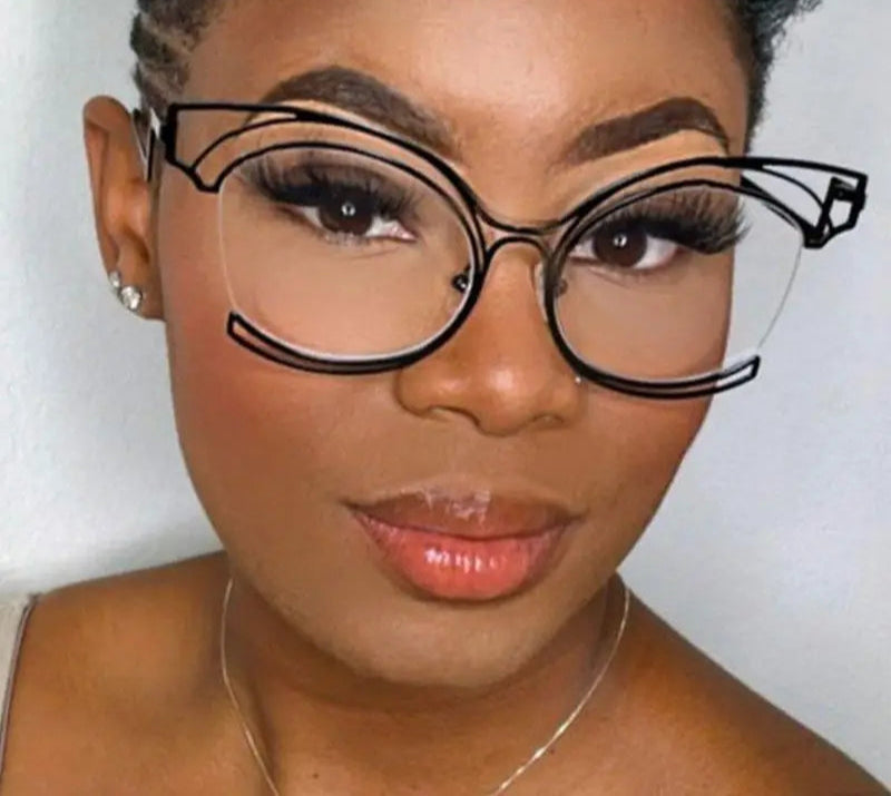 Model using New Half-Frame Hollow Out Optical Eyewear