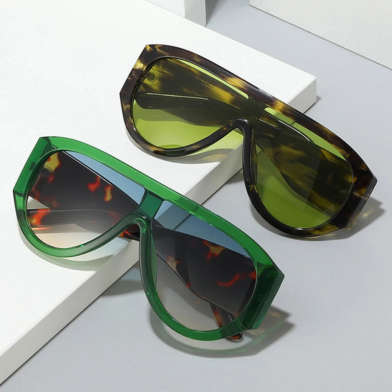 Collection of Retro Fashion Oversized Pilot Women Sunglasses