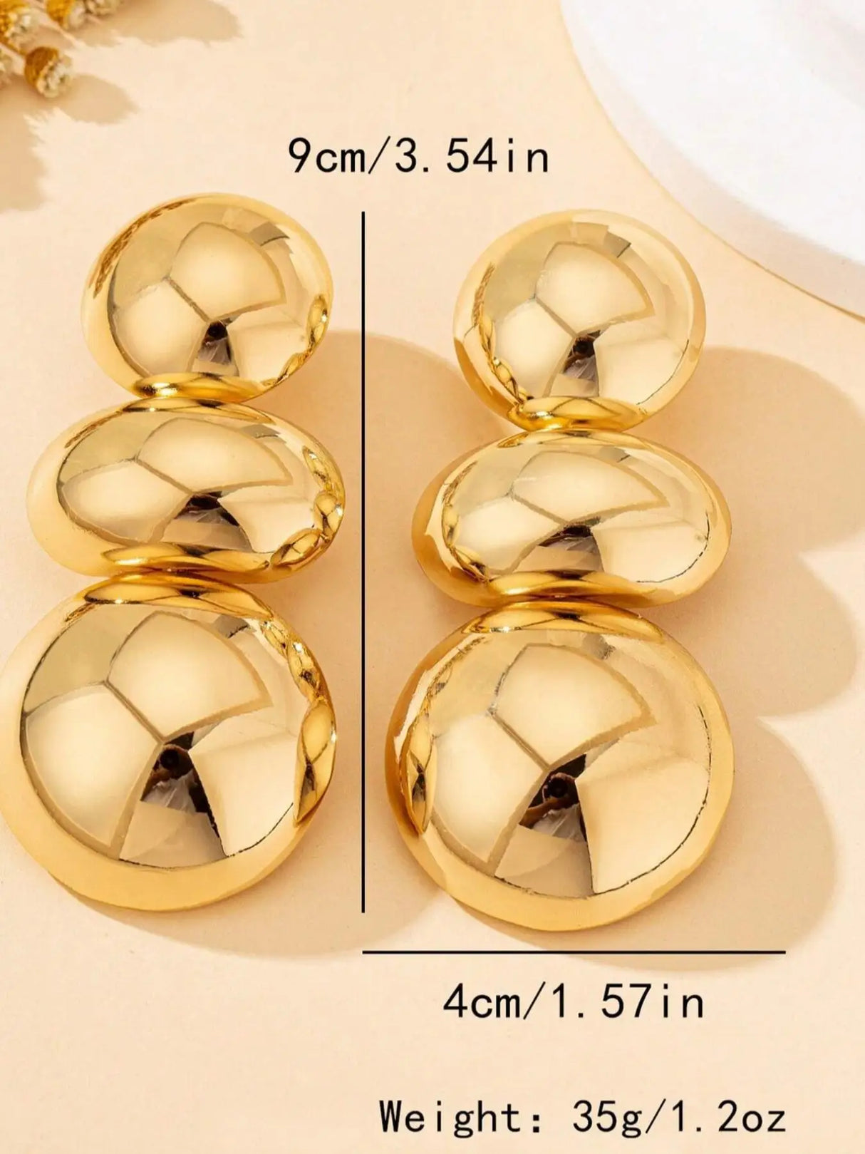 Size of Round Exaggerated Geometric Earrings