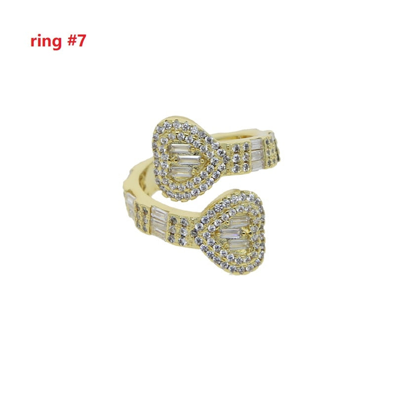 Dazzling Geometric Classic Heart-Shaped Bracelet