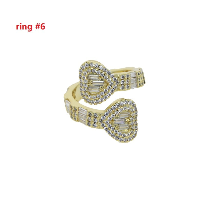 Dazzling Geometric Classic Heart-Shaped Bracelet