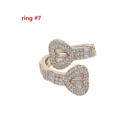 Dazzling Geometric Classic Heart-Shaped Bracelet