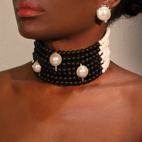 Model using Statement Vintage Pearls Chocker Necklace