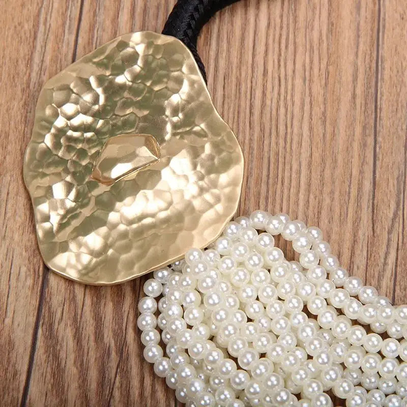 Statement Vintage Pearls Necklace