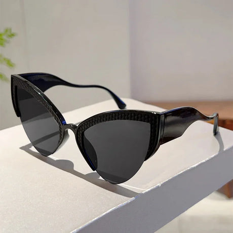 black Stylish Butterfly Shaped Cat Eye Sunglasses