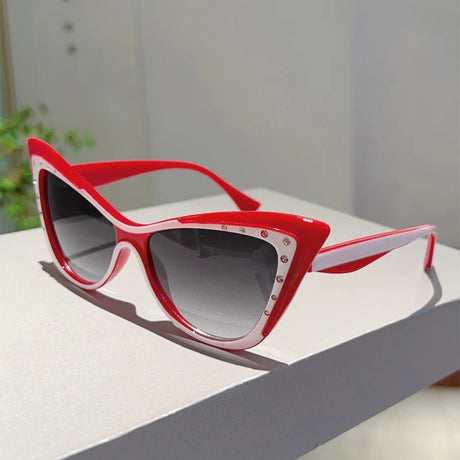 red Travelling Cat Eye Gradient Sunglasses