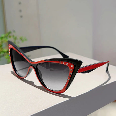 black Travelling Cat Eye Gradient Sunglasses