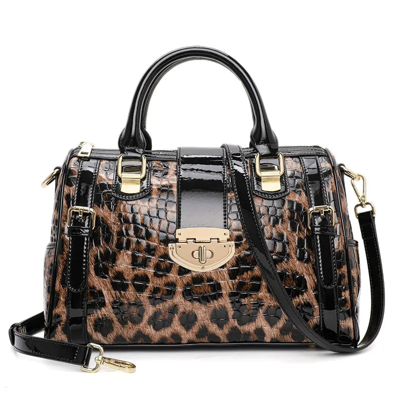 Trendy Leopard Woman Handbag front view