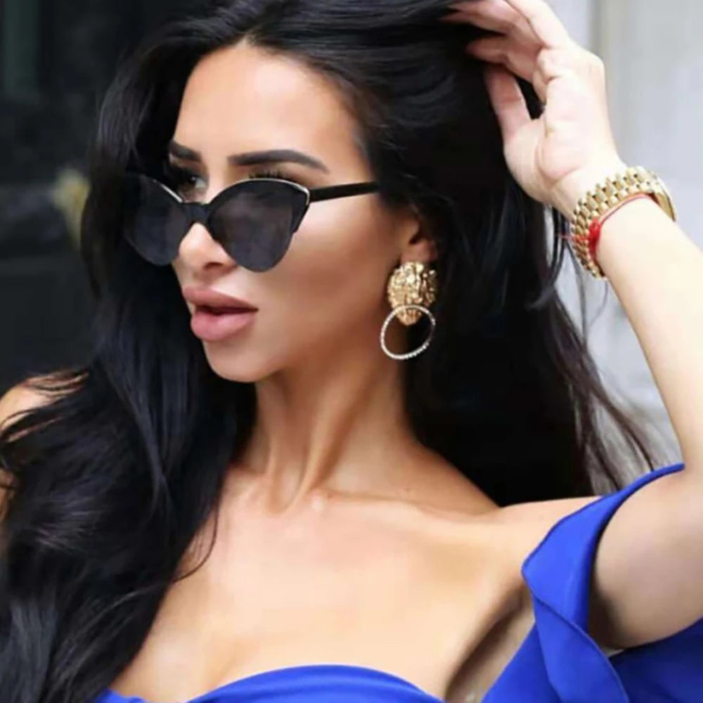Model Using Vintage UV400 Gradient Women Cat Eye Sunglasses