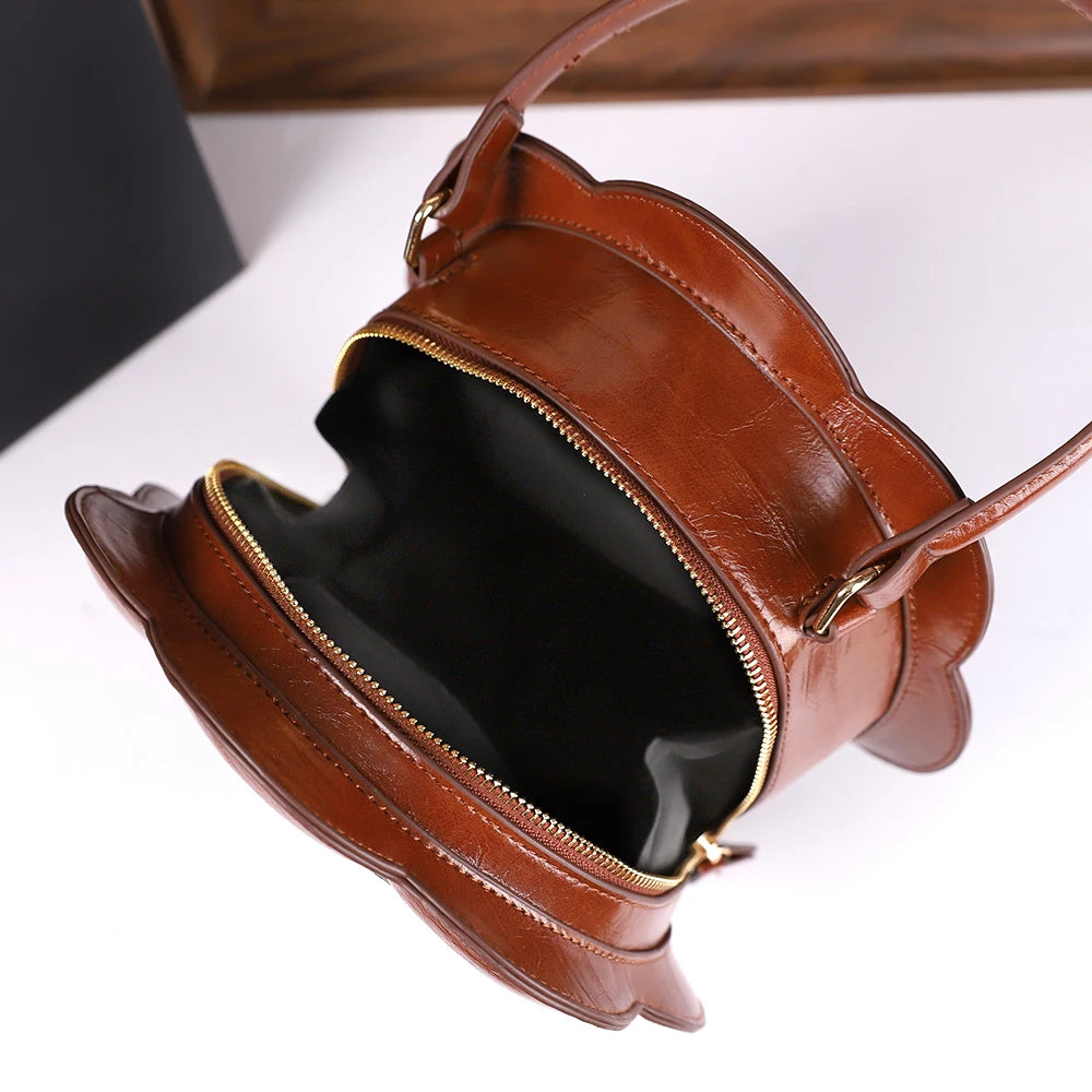 Compartment of Women's Single-Shoulder Retro Floral Crossbody Bag