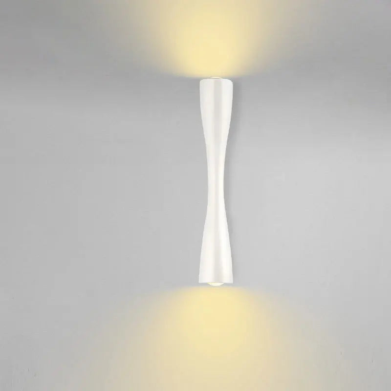 Modern minimalist IP66 waterproof outdoor wall lamp with Nordic design