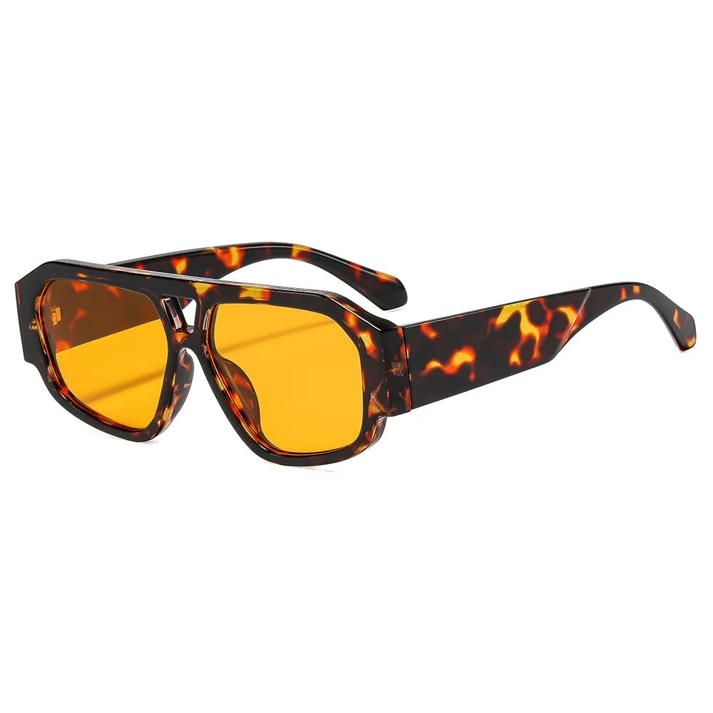 Women’s vintage square sunglasses with double beam frame, black gradient lens, and UV400 outdoor fashion eyewear.