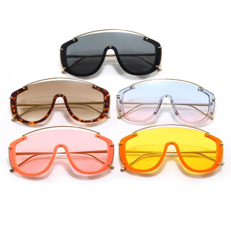 Stylish Gradient Sunglasses for Women & Men – Futuristic Outdoor Eyewear