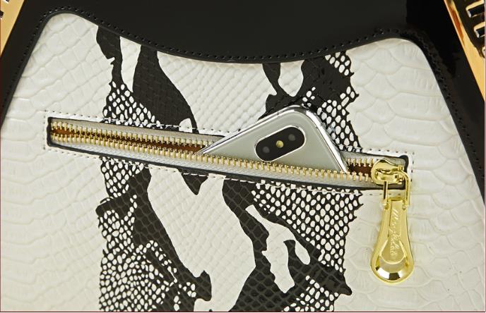 Details of Leather Crystal Diamonds Shoulder Bag