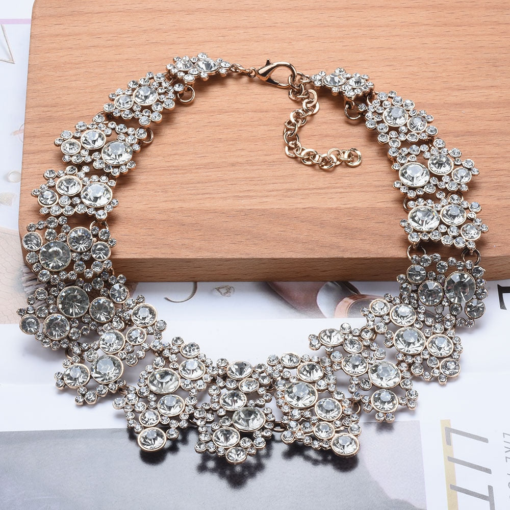 Crystal Rhinestone Pearls Necklace