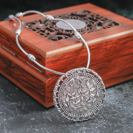 Circle Silver Carved Necklaces