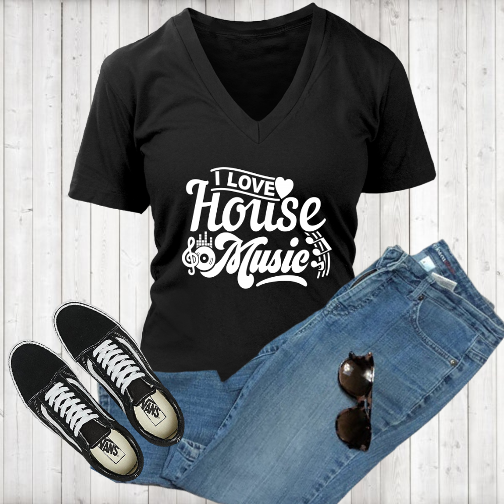 I Love House Music V-Neck - Shop Sassy Chick