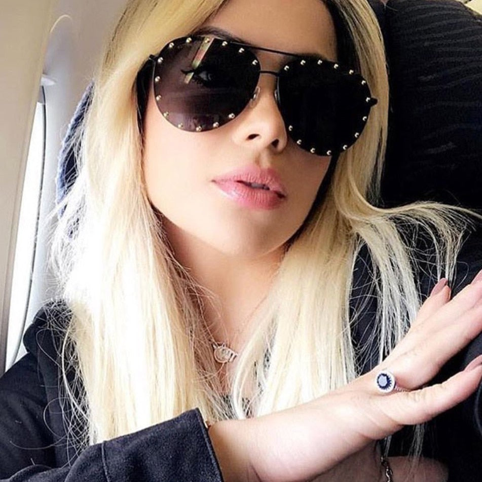Metal Rivet Pilot Sunglasses - Shop Sassy Chick