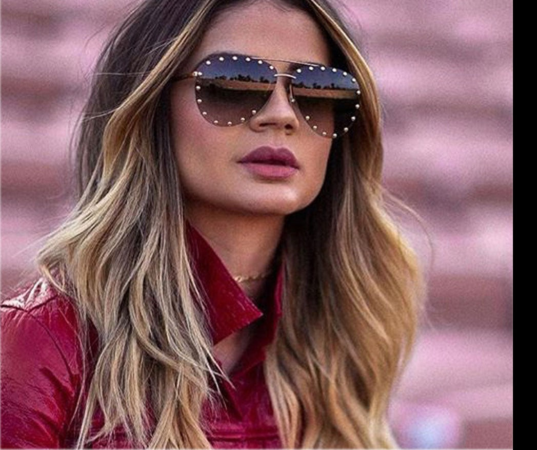 Metal Rivet Pilot Sunglasses - Shop Sassy Chick