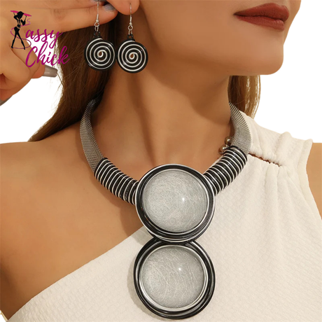 Aluminum Round Geometry Jewelry Set Sassy Chick Logo