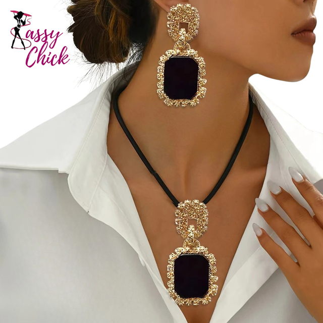 Black And Gold Bold Statements Jewelry Set Sassy Chick Logo