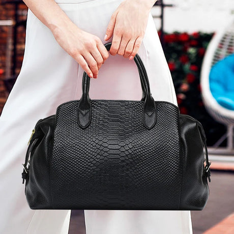 Model using Black Commuter Crocodile Pattern Women's Bag